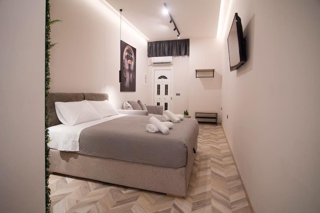 Joy'S Modern-Chic Home Kalamáta Kültér fotó